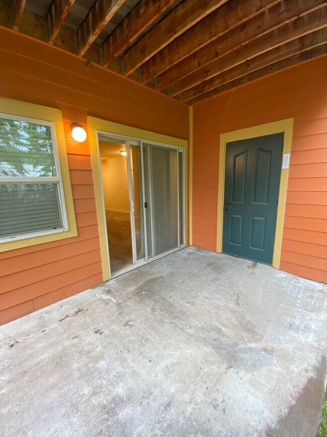 Building Photo - 6800 N Spurwing Loop