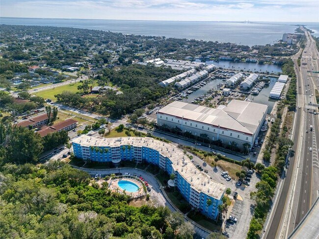 Building Photo - 3315 58th Ave S