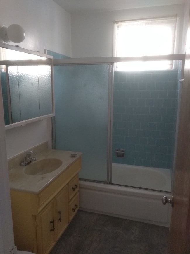 Building Photo - 2319 W 246th St