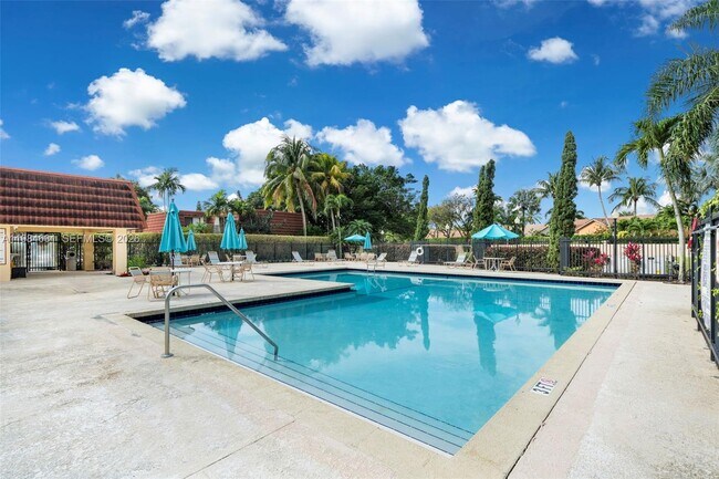 Building Photo - 713 NW 99th Cir