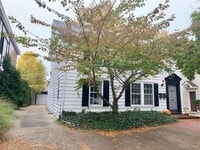 Building Photo - 648 E Lincoln St