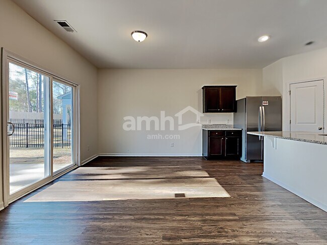 Building Photo - 190 Orion Way