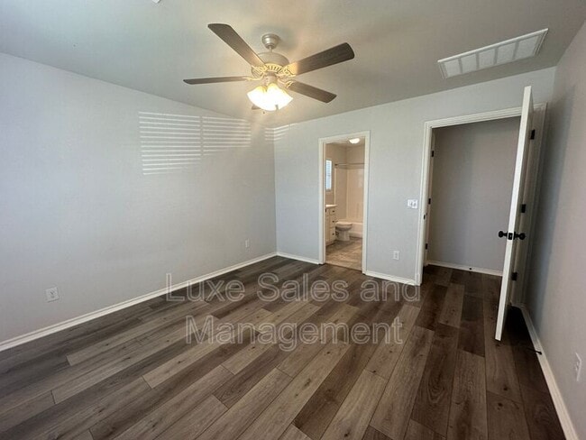 Building Photo - 15749 Potomac Dr