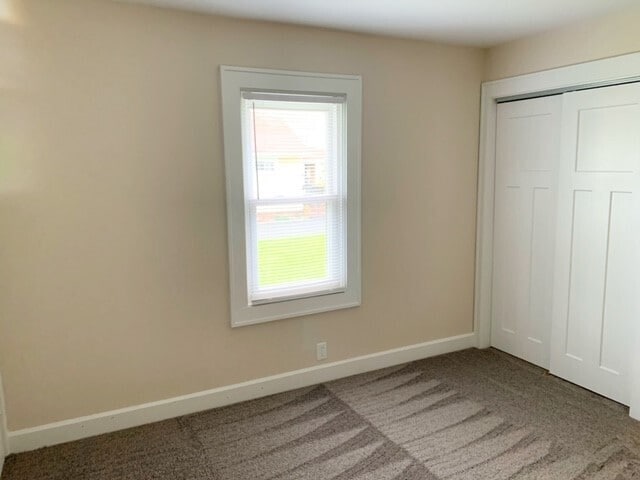 Building Photo - 480 S Luett Ave