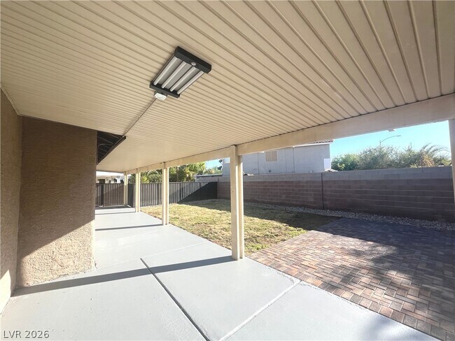 Building Photo - 1667 Tangerine Rose Dr