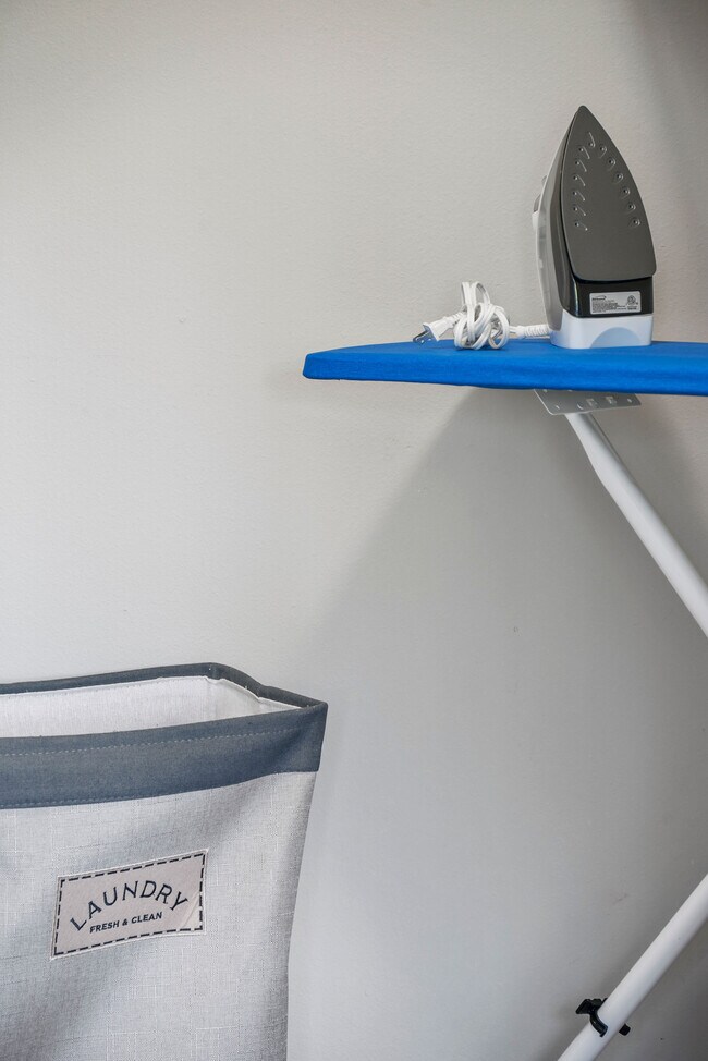 Building Photo - 1054 Lotus Cove Ct