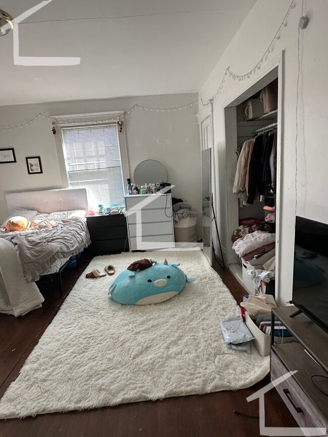 Building Photo - Nice 3 bed in Brighton