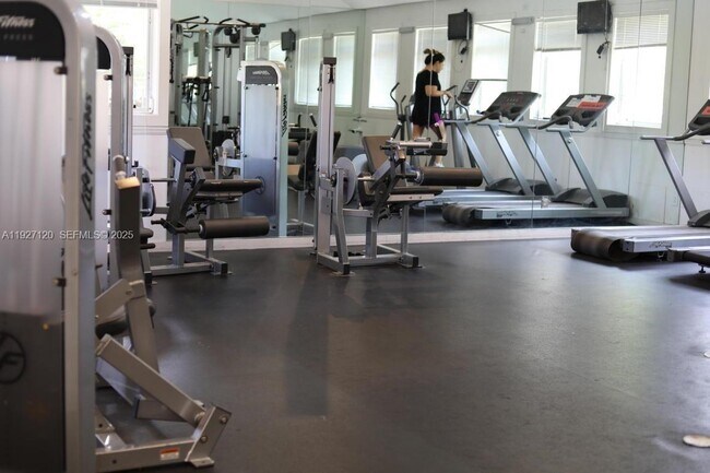 Building Photo - 1845 Palm Cove Blvd