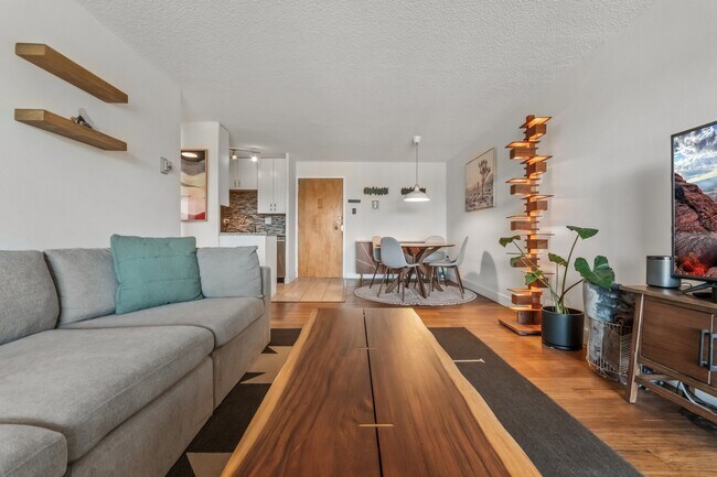 Building Photo - 4800 Hale Pky