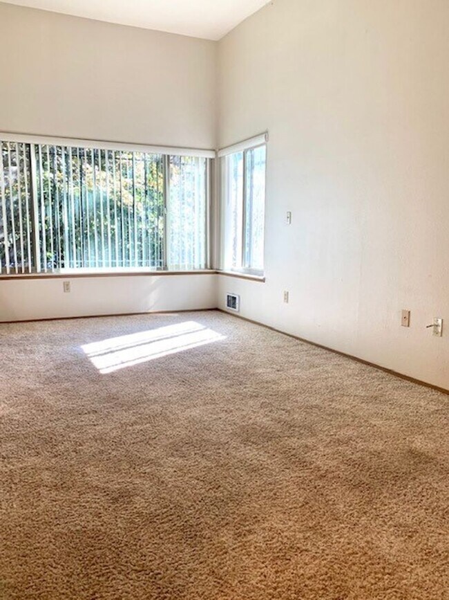 Interior Photo - Tanglewood Apartments