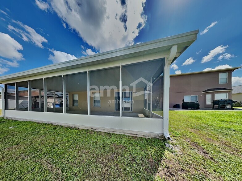 Building Photo - 8115 Canterbury Lake Blvd
