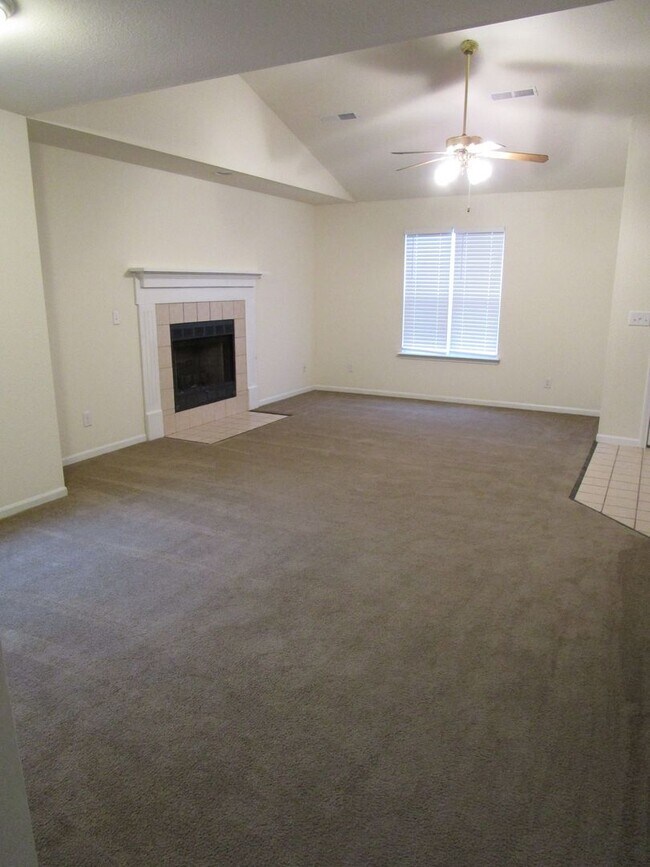 Building Photo - 4404-4404 W Jeana Ct