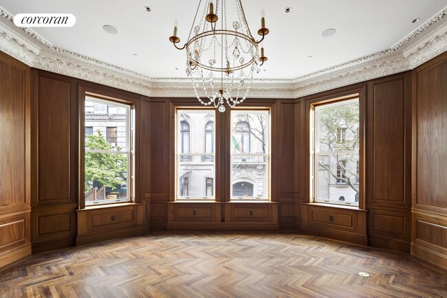 Building Photo - 4 E 64th St