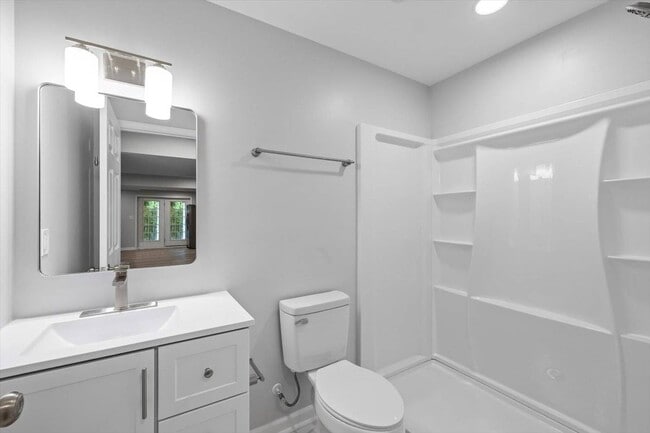 Building Photo - 1010 Hotchkiss Ct