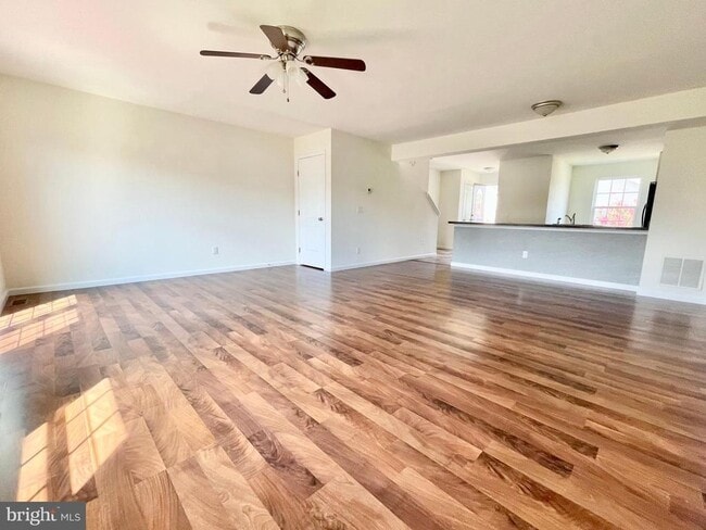 Building Photo - 49 Bay Hill Ln