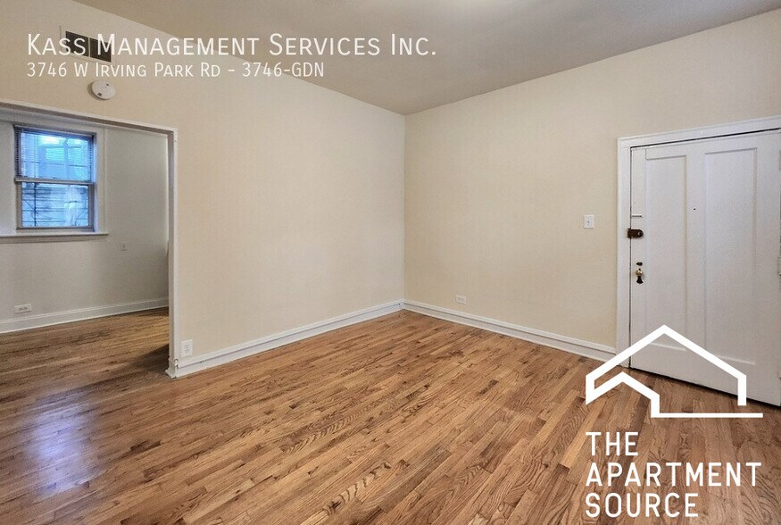 Building Photo - 3746 W Irving Park Rd