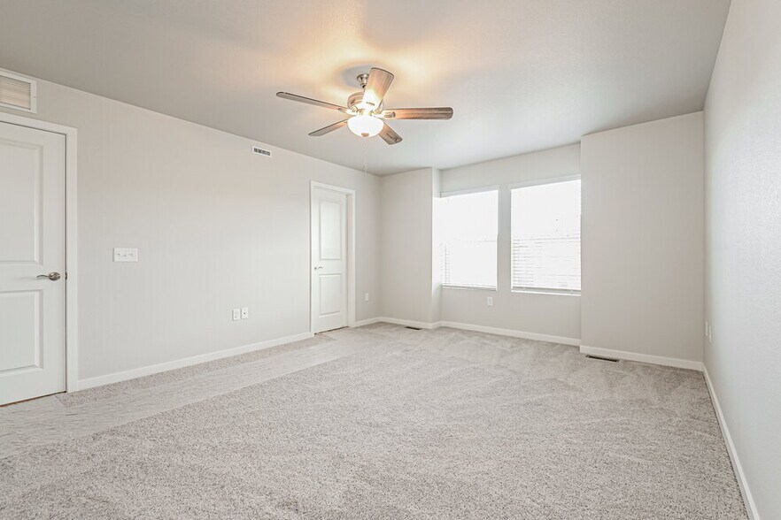 Building Photo - 2186 Flower Blossom Ave