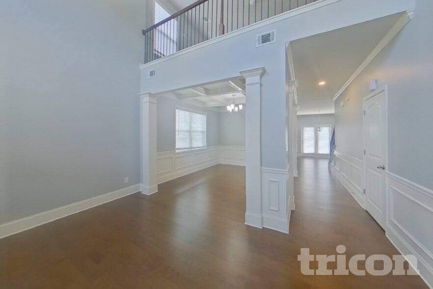 Building Photo - 7064 Demeter Dr