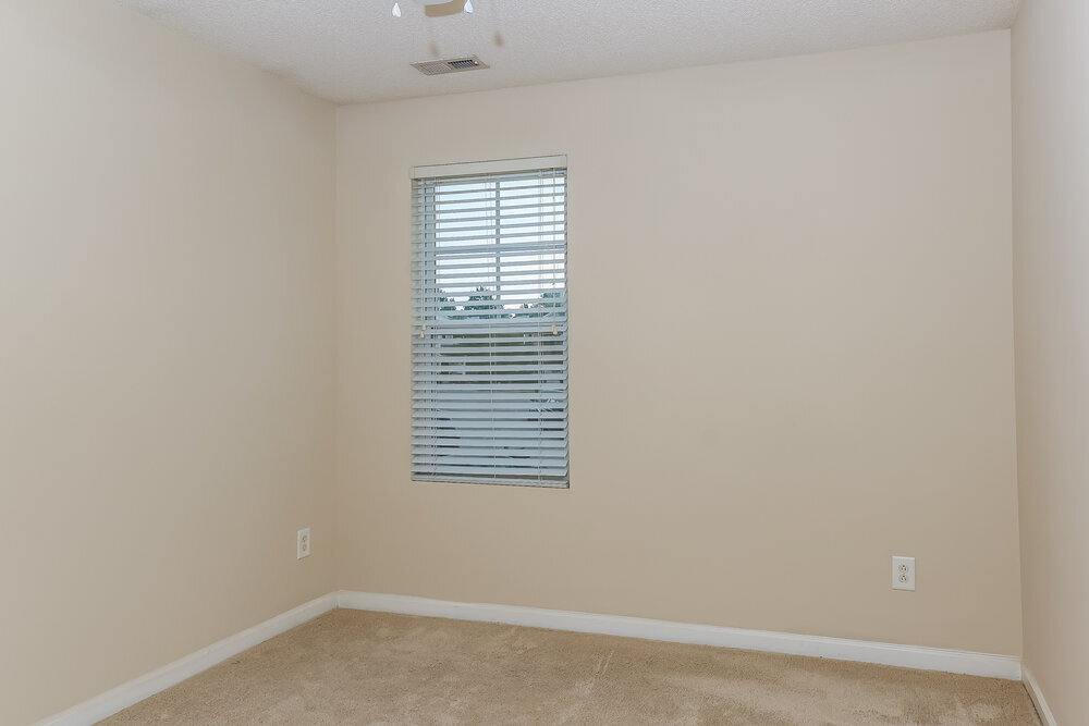 Building Photo - 51 Valleyfield Dr