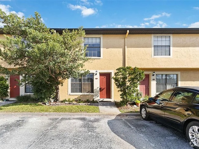 Building Photo - 7417 Wynnewood Sq