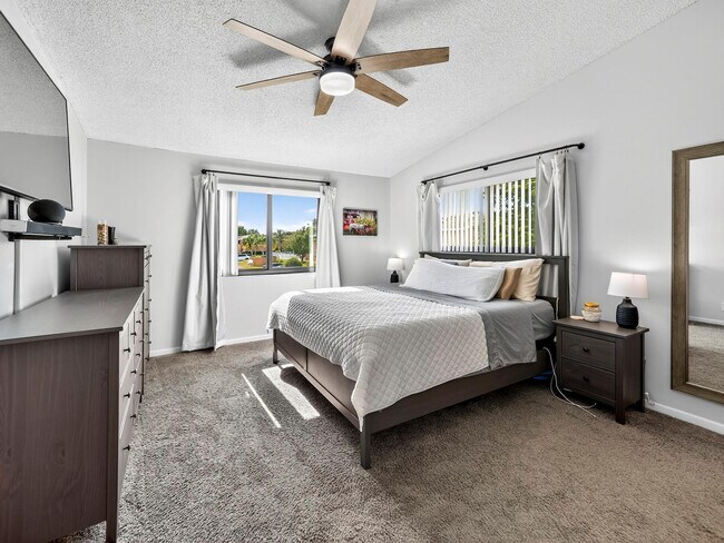 Building Photo - 8009 NW 71st Ct