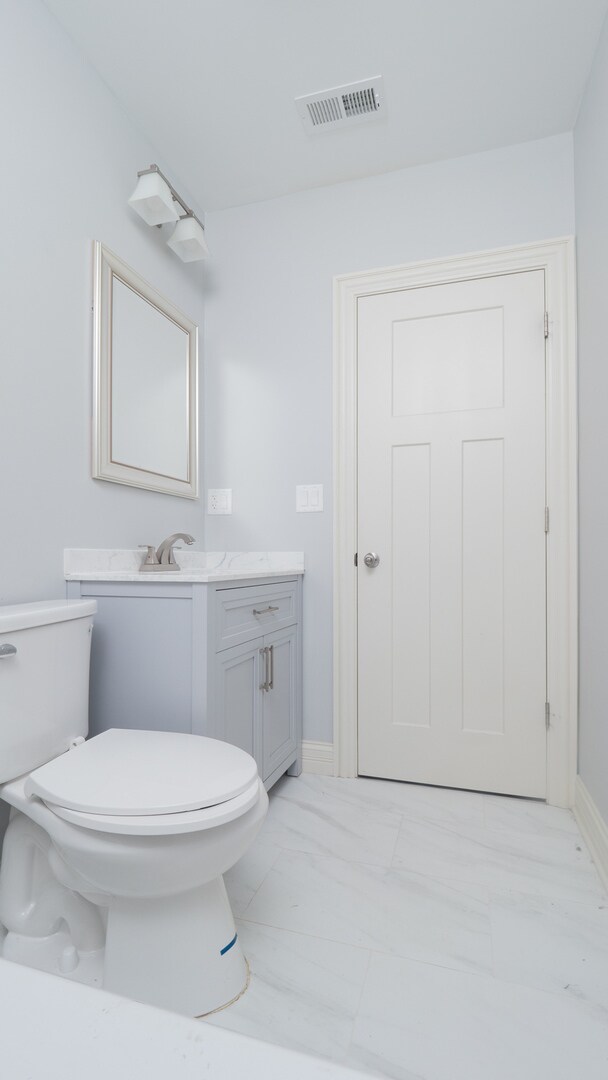 Building Photo - 4735 S Michigan Ave