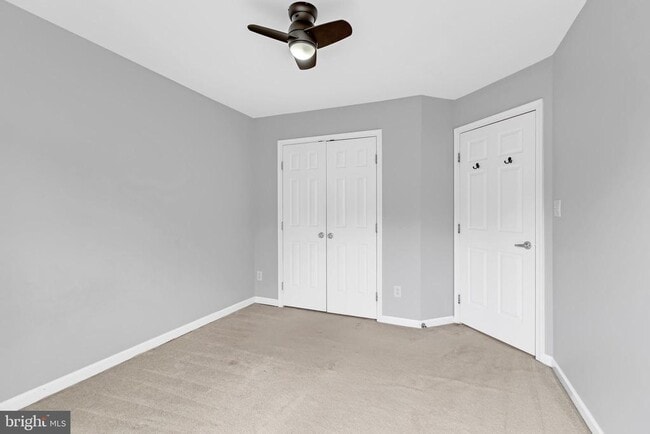 Building Photo - 6880 Ridge Water Ct
