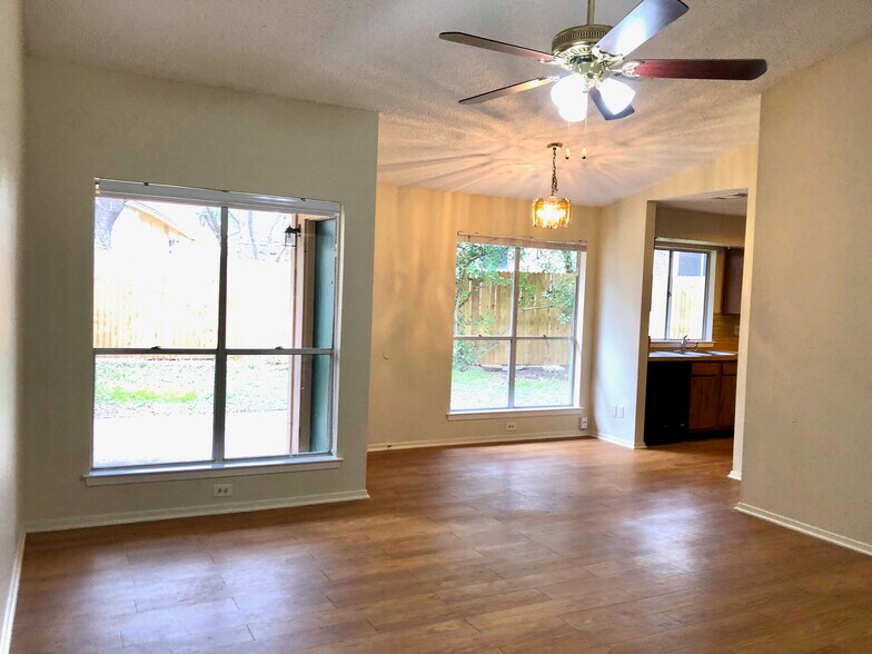 Unit A living room - 4504 Dorsett Oaks Cir