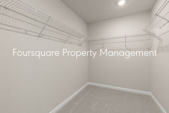Building Photo - Coming Soon; July 27, 2026 : End unit ToSpacious End-Unit Townhome with 2nd Floor Loft, Screened-...
