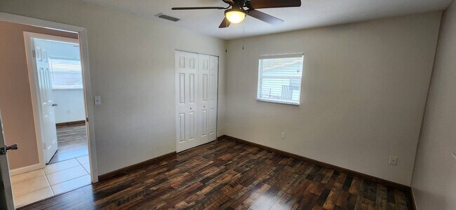 Building Photo - 3060 Avon Ln