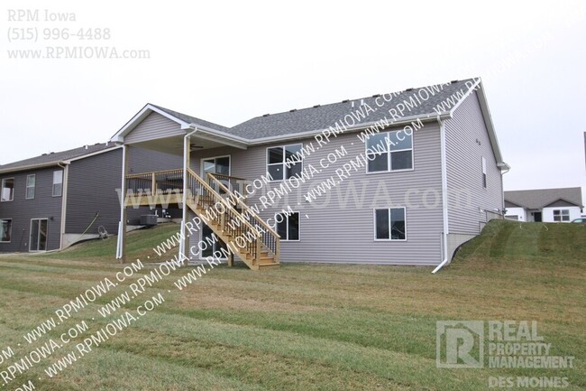 Building Photo - 1821 Southbridge Dr