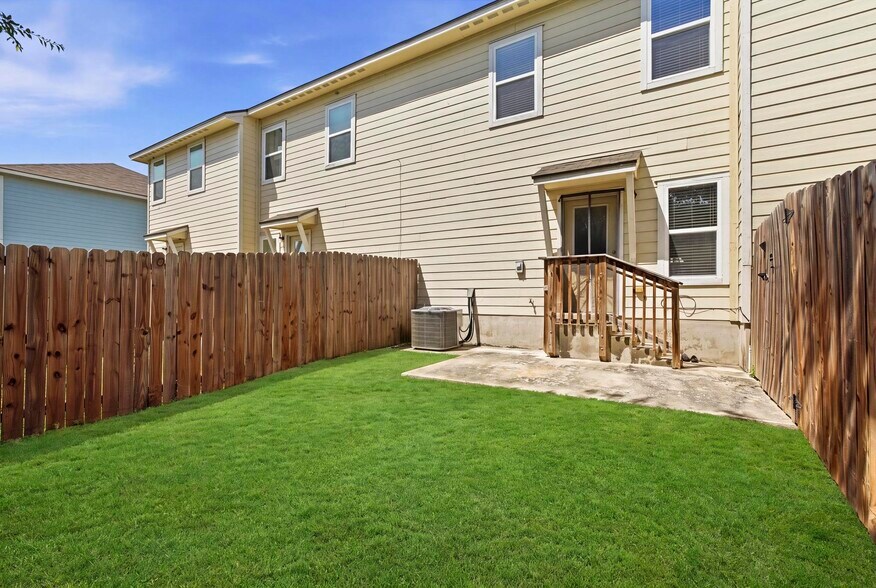Building Photo - 16906 Spirit Brk