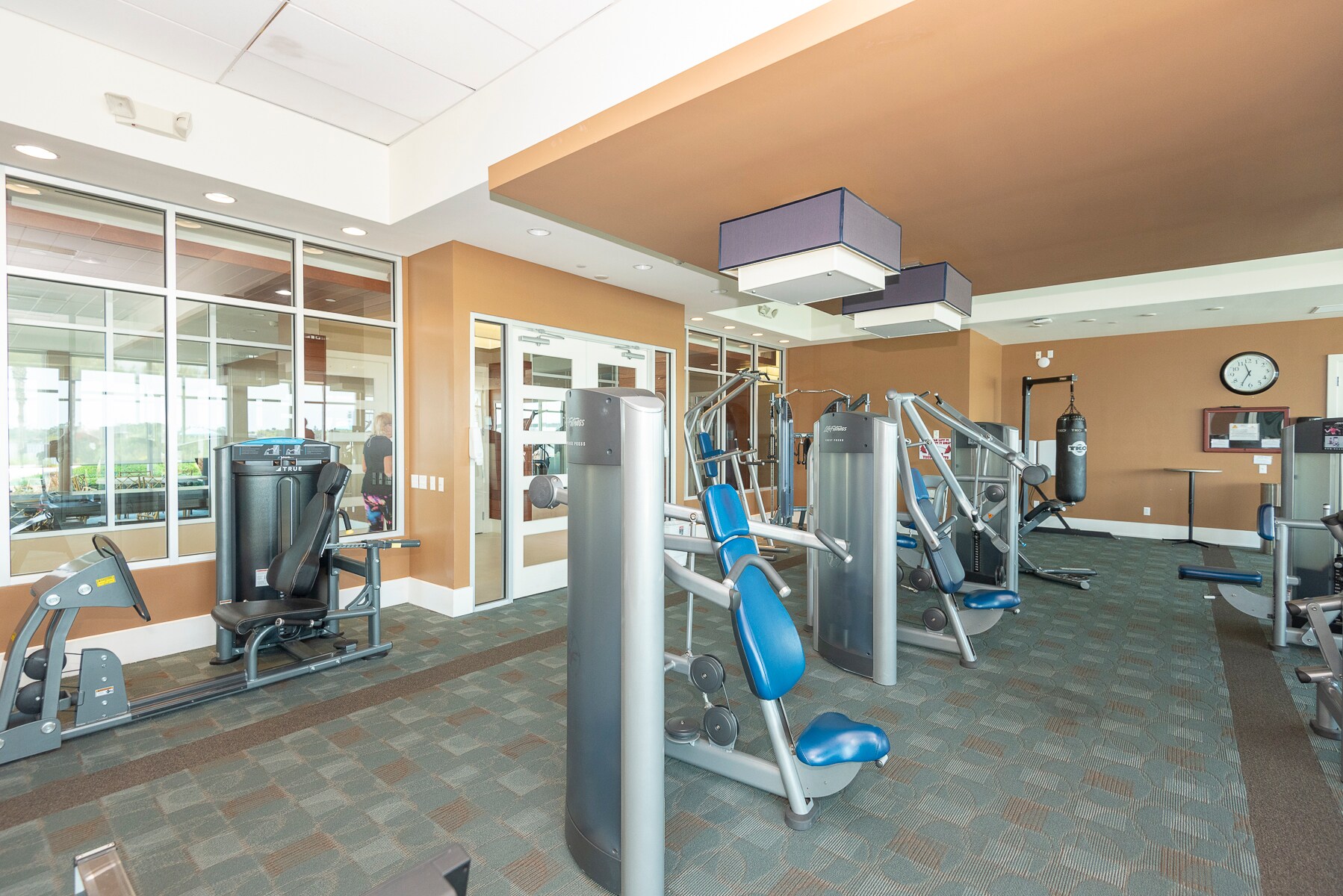 Building Photo - 231 Riverside Dr