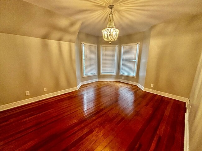 Building Photo - Italian Estates Property Management