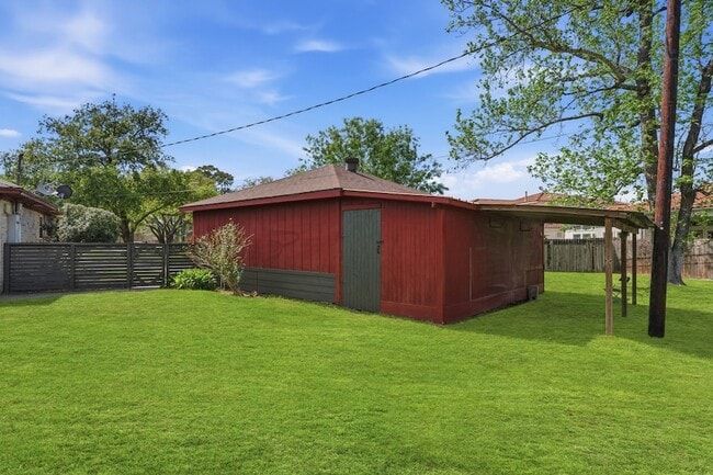 Building Photo - 29038 Deadwood Ln