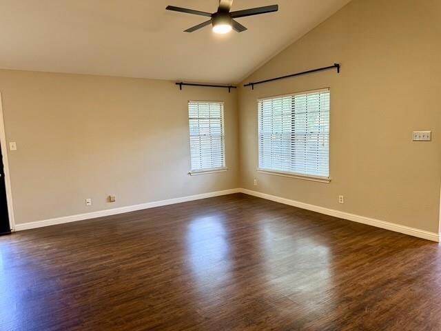Building Photo - 1920 White Oak Cir
