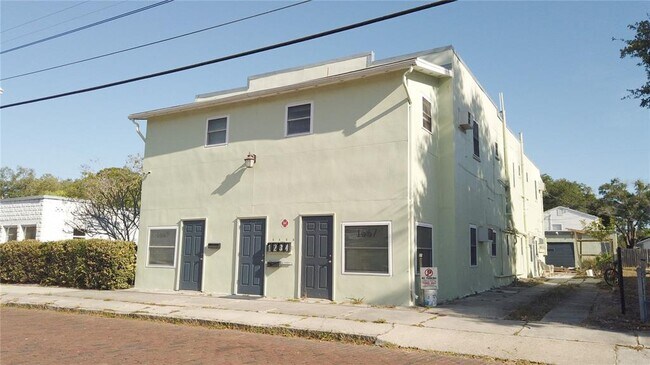 Primary Photo - 1667 28th Ave N