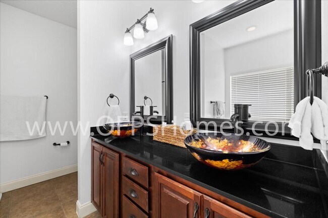 Building Photo - Home for Rent in South Crestview