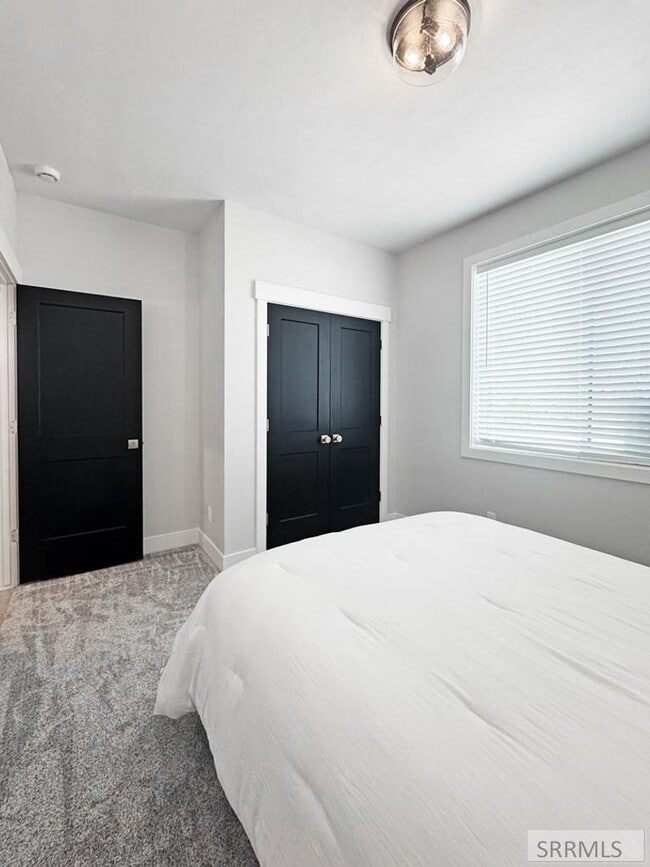 Building Photo - COMPLETELY FURNISHED HOME FOR RENT IN SUGA...
