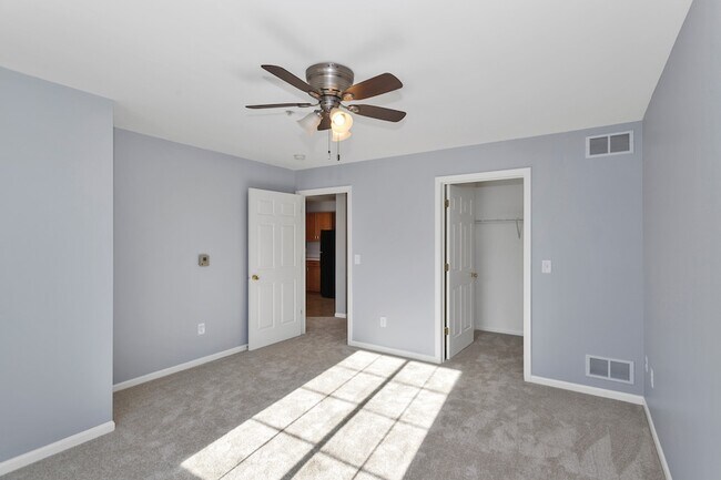 Building Photo - 136 Bertram Dr