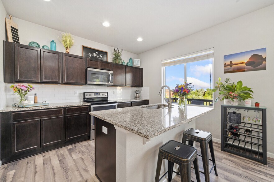 Building Photo - 3068 Aries Dr