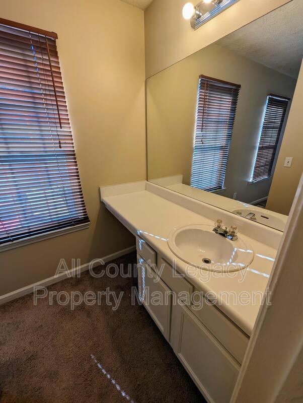 Building Photo - 3757 Meadow Creek Dr