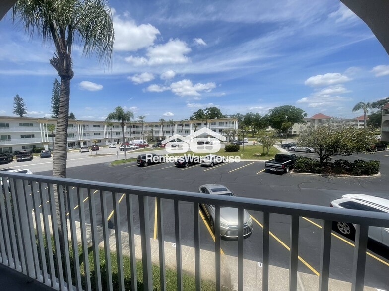 Building Photo - 2433 Brazilia Dr