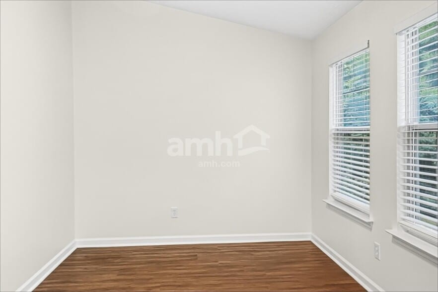 Building Photo - 1137 Eastmill Cove