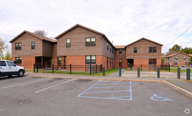 Building Photo - Griswold Heights Apartments