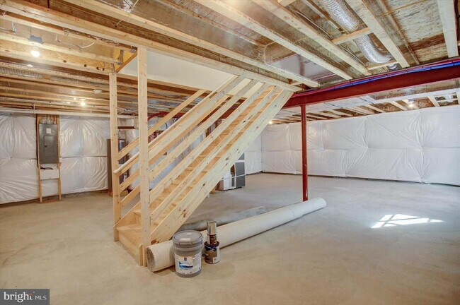 Building Photo - 601 Exeter Ln