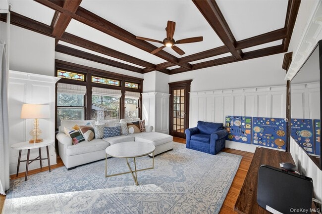 Building Photo - 121 Morris Ave