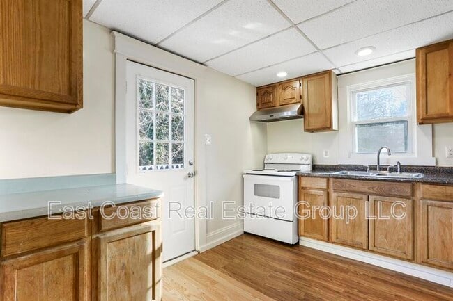 Building Photo - 157 N Conococheague St