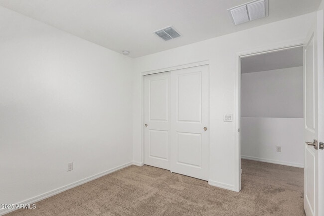 Building Photo - 14633 W Sand Hills Rd