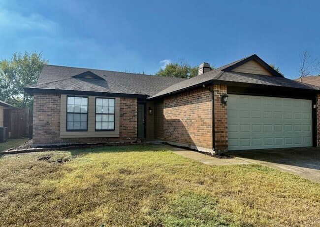 Primary Photo - 4220 Staghorn Cir N